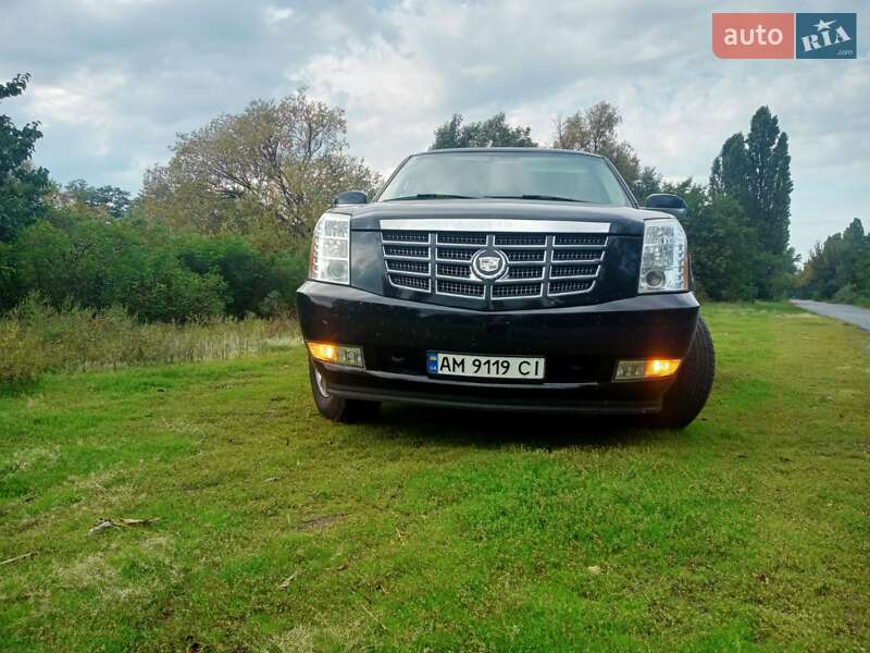 Внедорожник / Кроссовер Cadillac Escalade 2007 в Черкассах