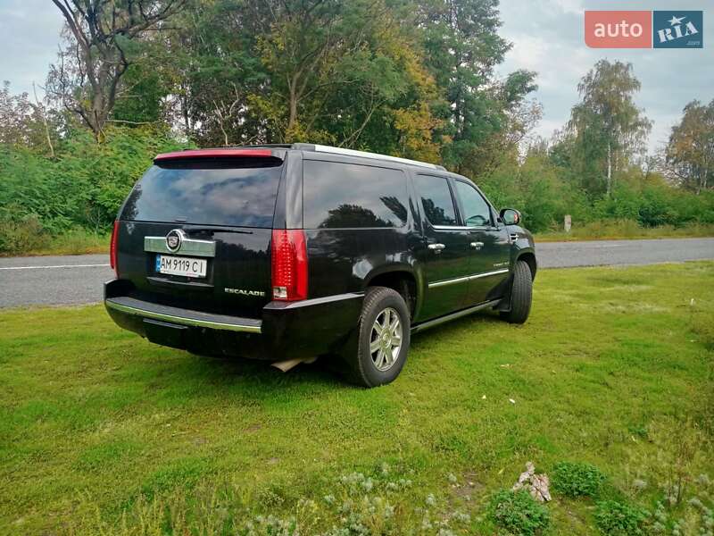 Внедорожник / Кроссовер Cadillac Escalade 2007 в Черкассах
