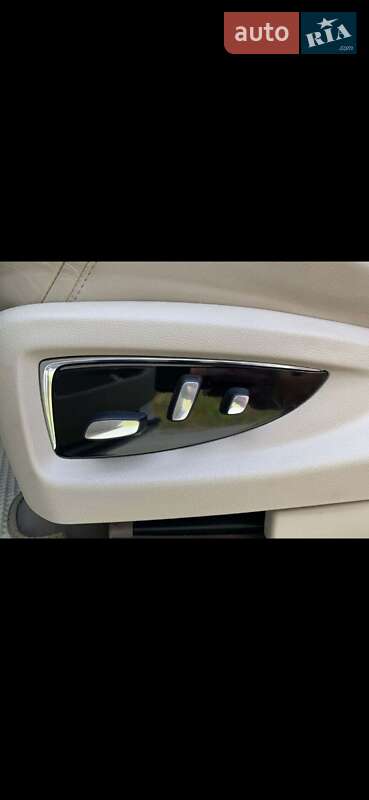Внедорожник / Кроссовер Cadillac Escalade 2017 в Киеве