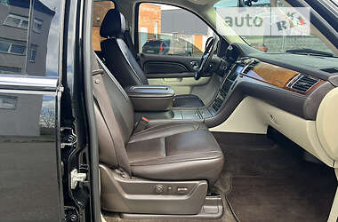 Внедорожник / Кроссовер Cadillac Escalade 2012 в Киеве