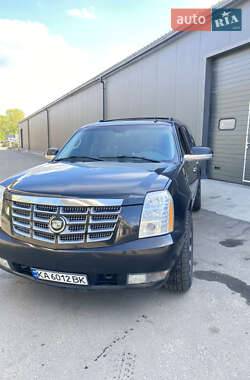 Позашляховик / Кросовер Cadillac Escalade 2008 в Києві