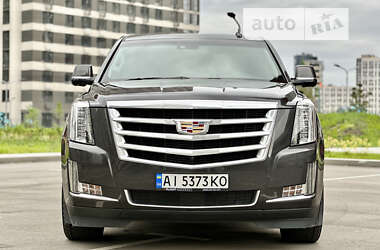 Внедорожник / Кроссовер Cadillac Escalade 2016 в 