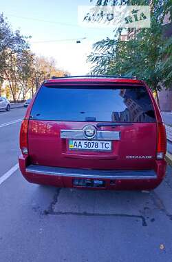 Внедорожник / Кроссовер Cadillac Escalade 2007 в Киеве