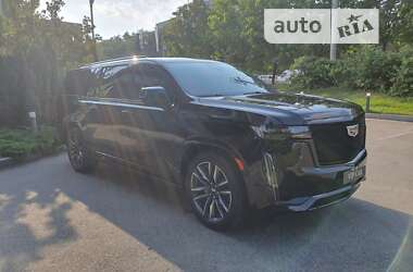 Позашляховик / Кросовер Cadillac Escalade 2023 в 