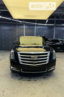 Внедорожник / Кроссовер Cadillac Escalade 2015 в Черновцах