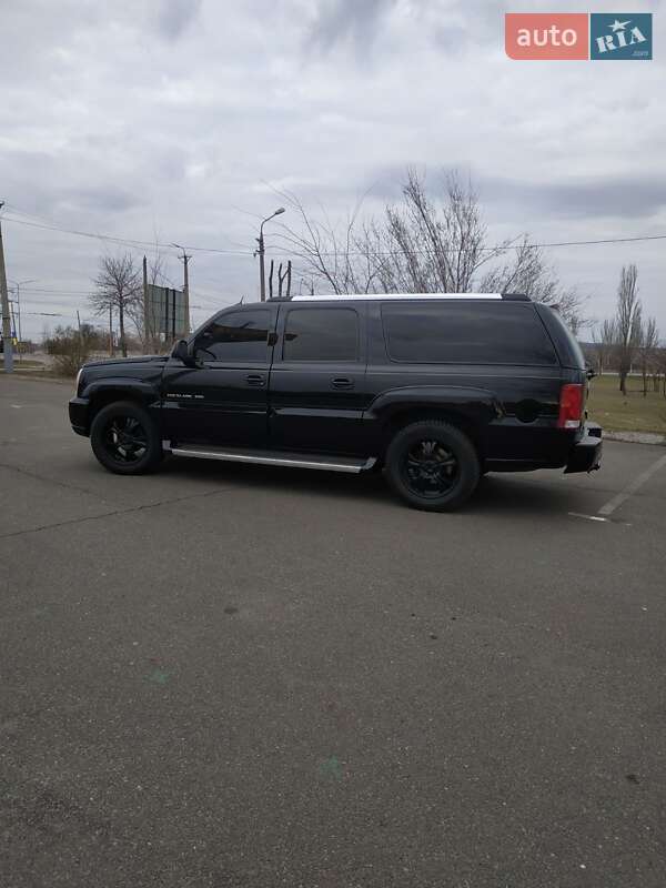 Внедорожник / Кроссовер Cadillac Escalade 2005 в Кривом Роге фото 12 Внедорожник / Кроссовер Cadillac Escalade 2005 в Кривом Роге