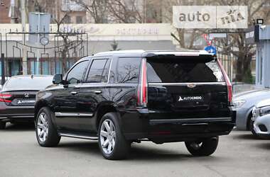 Внедорожник / Кроссовер Cadillac Escalade 2017 в Киеве