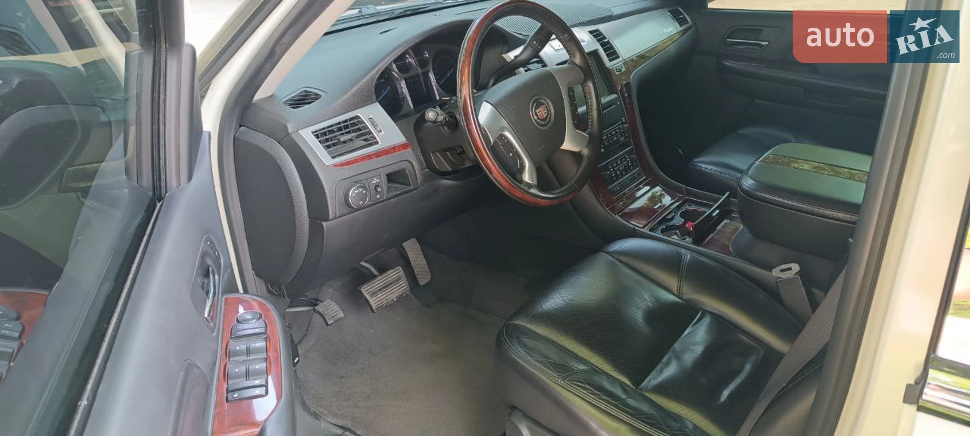 Cadillac Escalade 2008 VIN 1GYFK63878R241127 фото оголошення 12 з 18