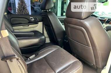 Позашляховик / Кросовер Cadillac Escalade 2010 в Києві