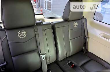 Позашляховик / Кросовер Cadillac Escalade 2010 в Києві