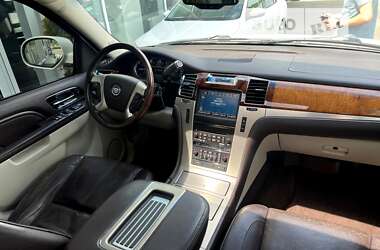 Позашляховик / Кросовер Cadillac Escalade 2010 в Києві