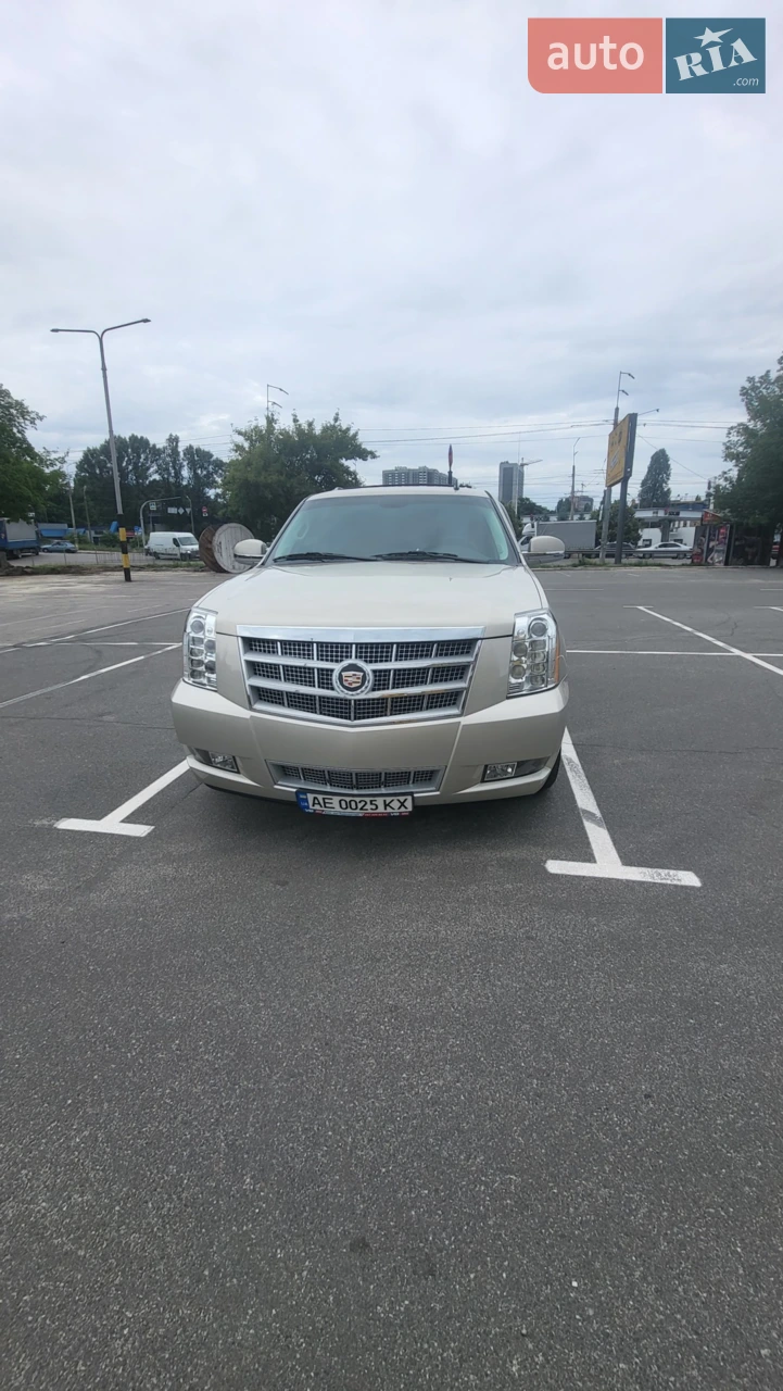 2014 Cadillac Escalade - мініатюра 28
