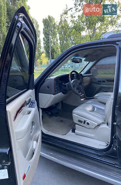 Внедорожник / Кроссовер Cadillac Escalade 2006 в 