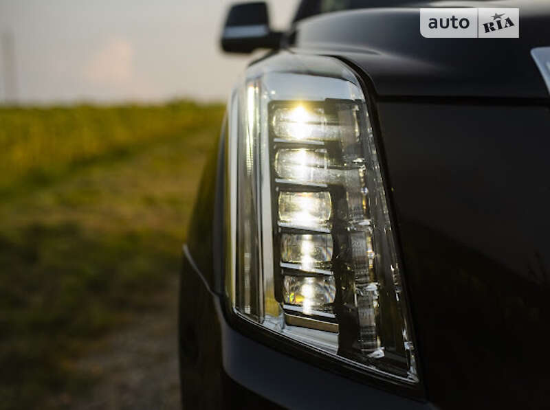 Позашляховик / Кросовер Cadillac Escalade 2019 в Івано-Франківську фото 14 Позашляховик / Кросовер Cadillac Escalade 2019 в Івано-Франківську