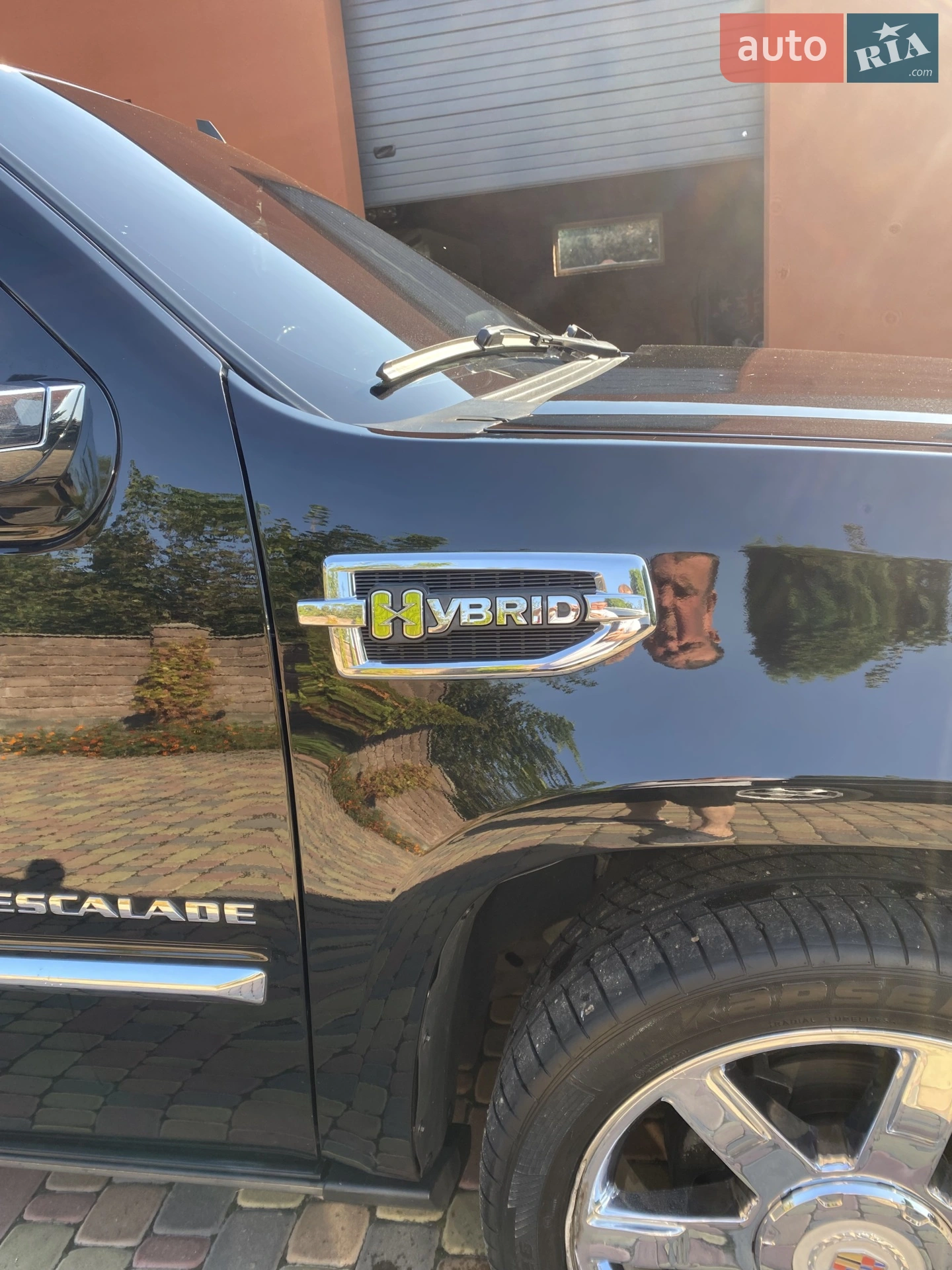 2010 Cadillac Escalade - мініатюра 11