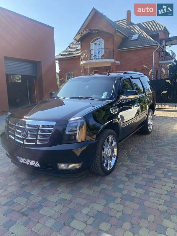 Внедорожник / Кроссовер Cadillac Escalade 2010 в Ровно фото 22 Внедорожник / Кроссовер Cadillac Escalade 2010 в Ровно