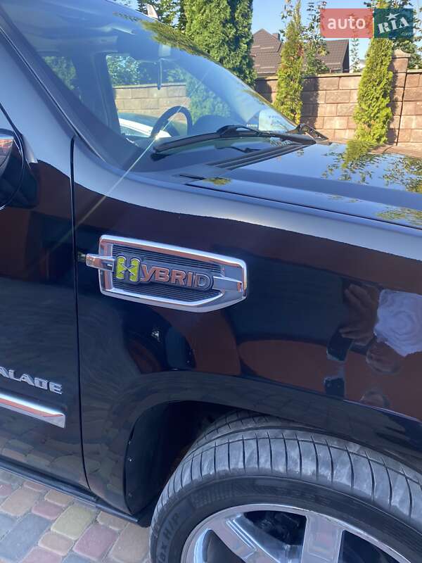 Внедорожник / Кроссовер Cadillac Escalade 2010 в Ровно фото 25 Внедорожник / Кроссовер Cadillac Escalade 2010 в Ровно