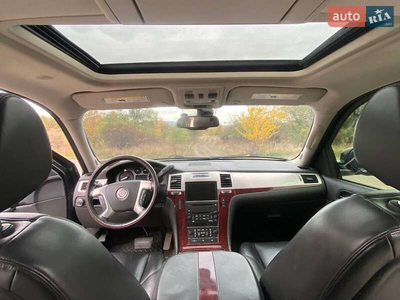 Позашляховик / Кросовер Cadillac Escalade 2008 в Кривому Розі