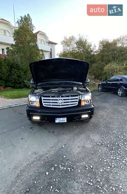 Внедорожник / Кроссовер Cadillac Escalade 2004 в Южноукраинске