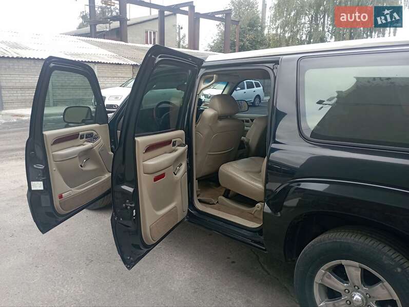 Внедорожник / Кроссовер Cadillac Escalade 2006 в Черкассах