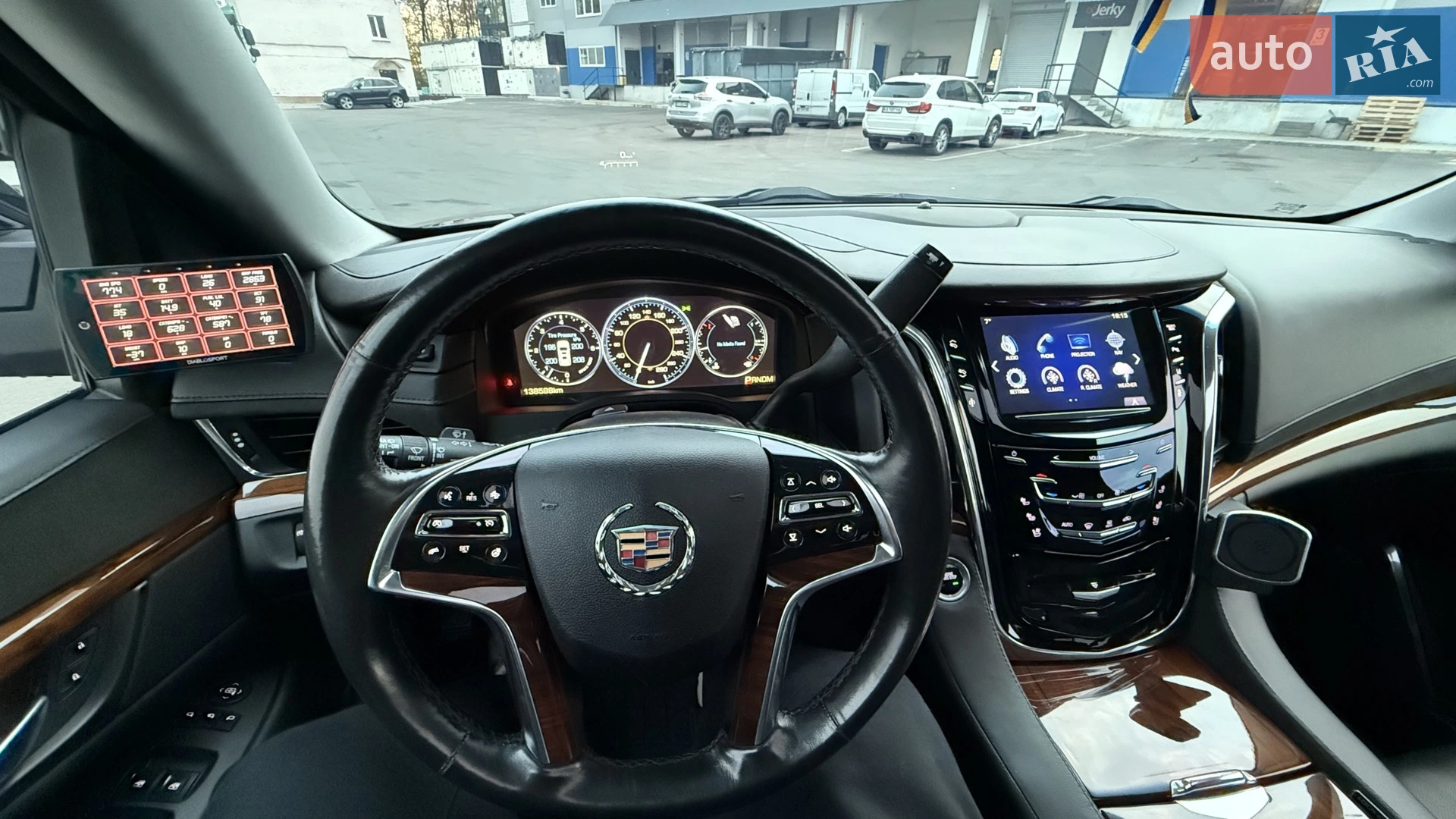 2014 Cadillac Escalade - мініатюра 9