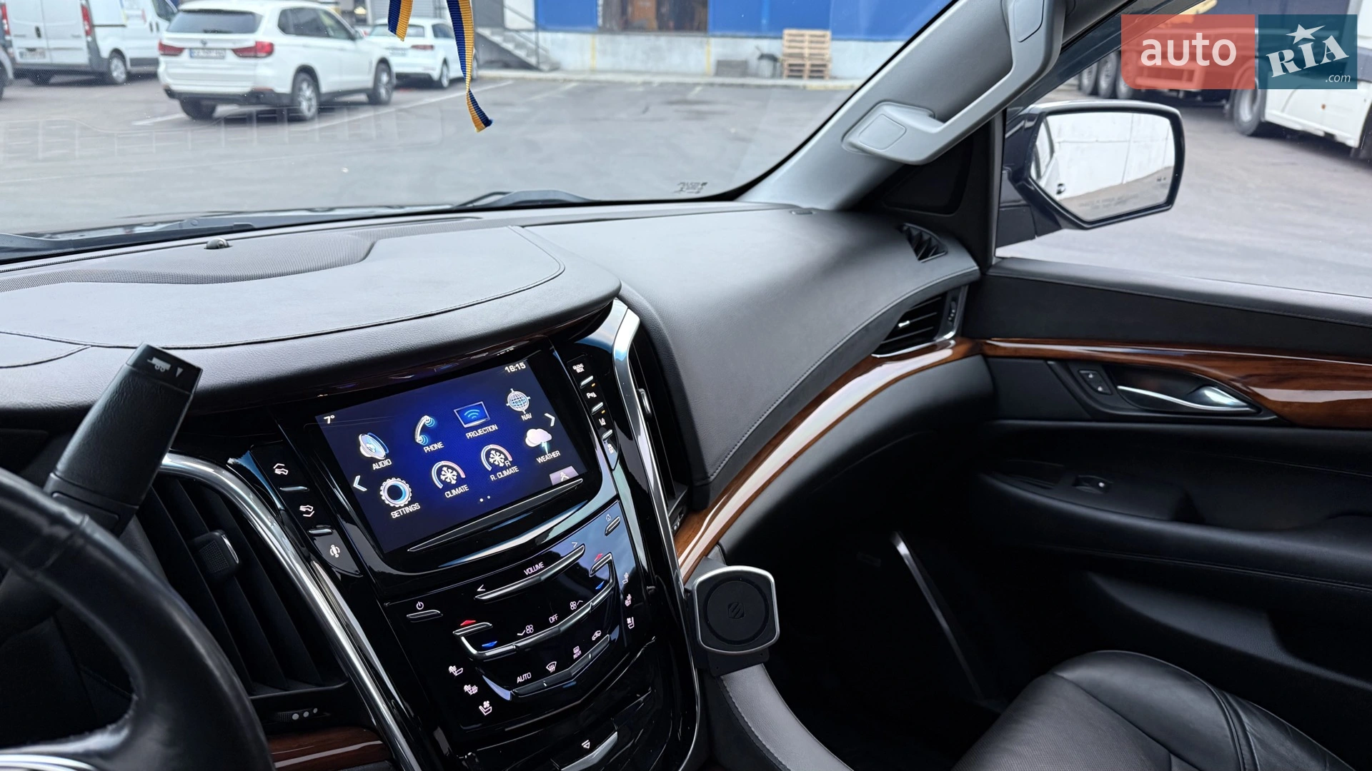 2014 Cadillac Escalade - мініатюра 11