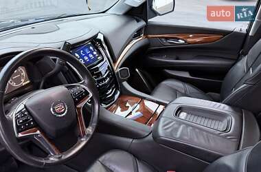 Позашляховик / Кросовер Cadillac Escalade 2014 в Петропавлівській Борщагівці