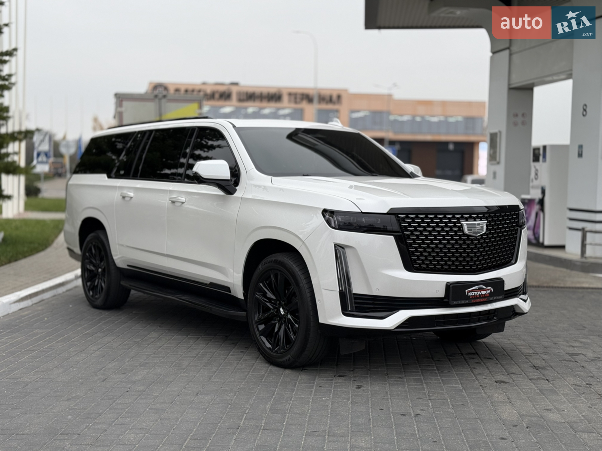 2021 Cadillac Escalade - мініатюра 4