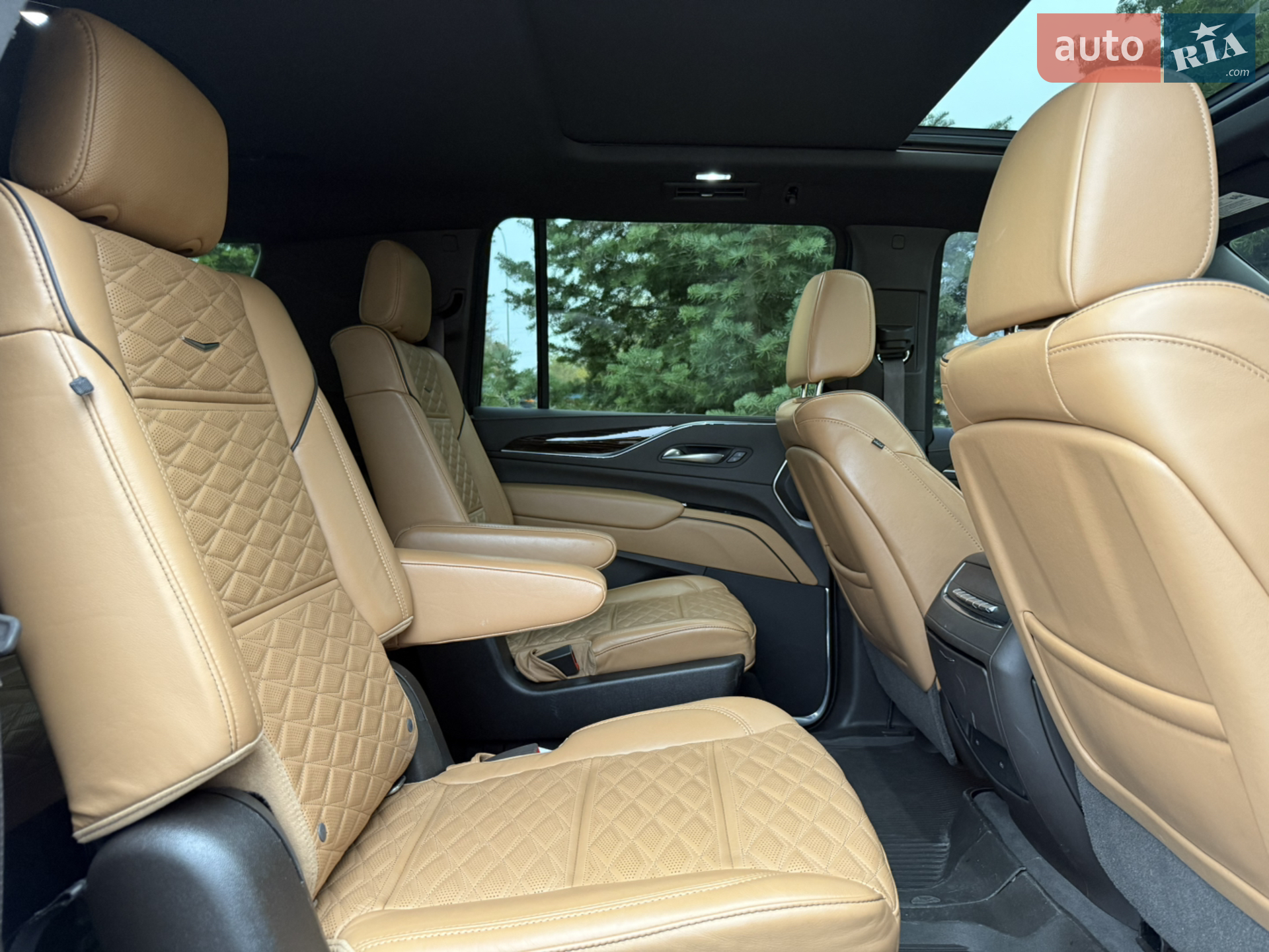 2021 Cadillac Escalade - мініатюра 20