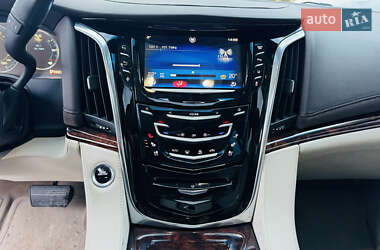 Внедорожник / Кроссовер Cadillac Escalade 2014 в Харькове