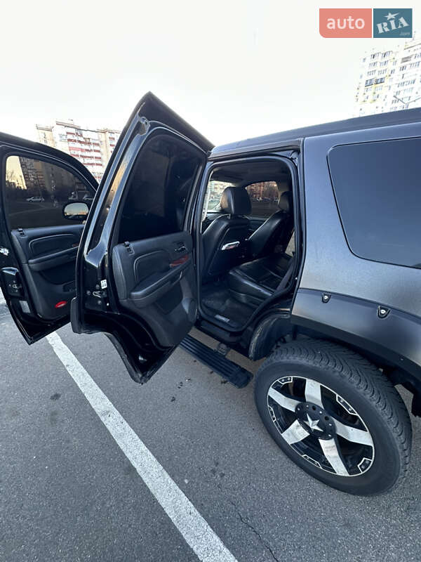 Внедорожник / Кроссовер Cadillac Escalade 2008 в Киеве