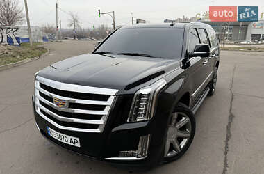 Позашляховик / Кросовер Cadillac Escalade 2016 в Кривому Розі