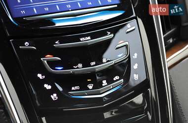 Внедорожник / Кроссовер Cadillac Escalade 2017 в 
