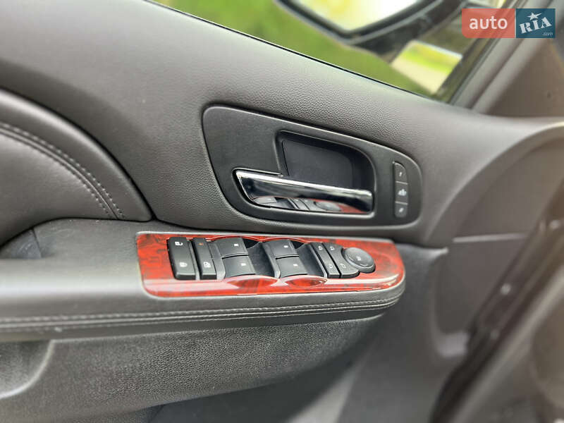 Внедорожник / Кроссовер Cadillac Escalade 2013 в Днепре фото 15 Внедорожник / Кроссовер Cadillac Escalade 2013 в Днепре