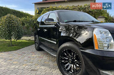 Внедорожник / Кроссовер Cadillac Escalade 2013 в 