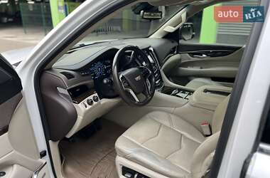 Внедорожник / Кроссовер Cadillac Escalade 2016 в 
