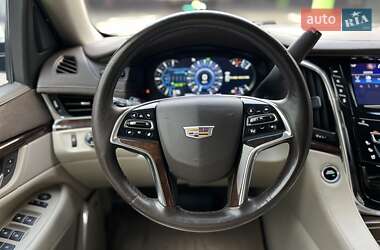 Внедорожник / Кроссовер Cadillac Escalade 2016 в 