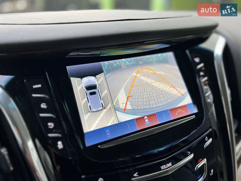 Внедорожник / Кроссовер Cadillac Escalade 2016 в Киеве