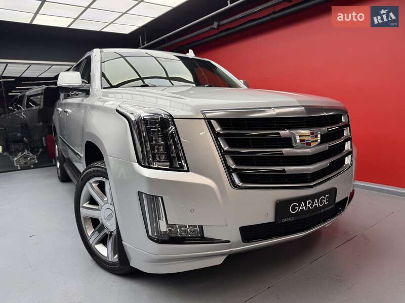 Седан Cadillac Escalade 2016 в Києві