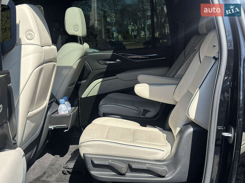 Внедорожник / Кроссовер Cadillac Escalade 2023 в Киеве фото 30 Внедорожник / Кроссовер Cadillac Escalade 2023 в Киеве
