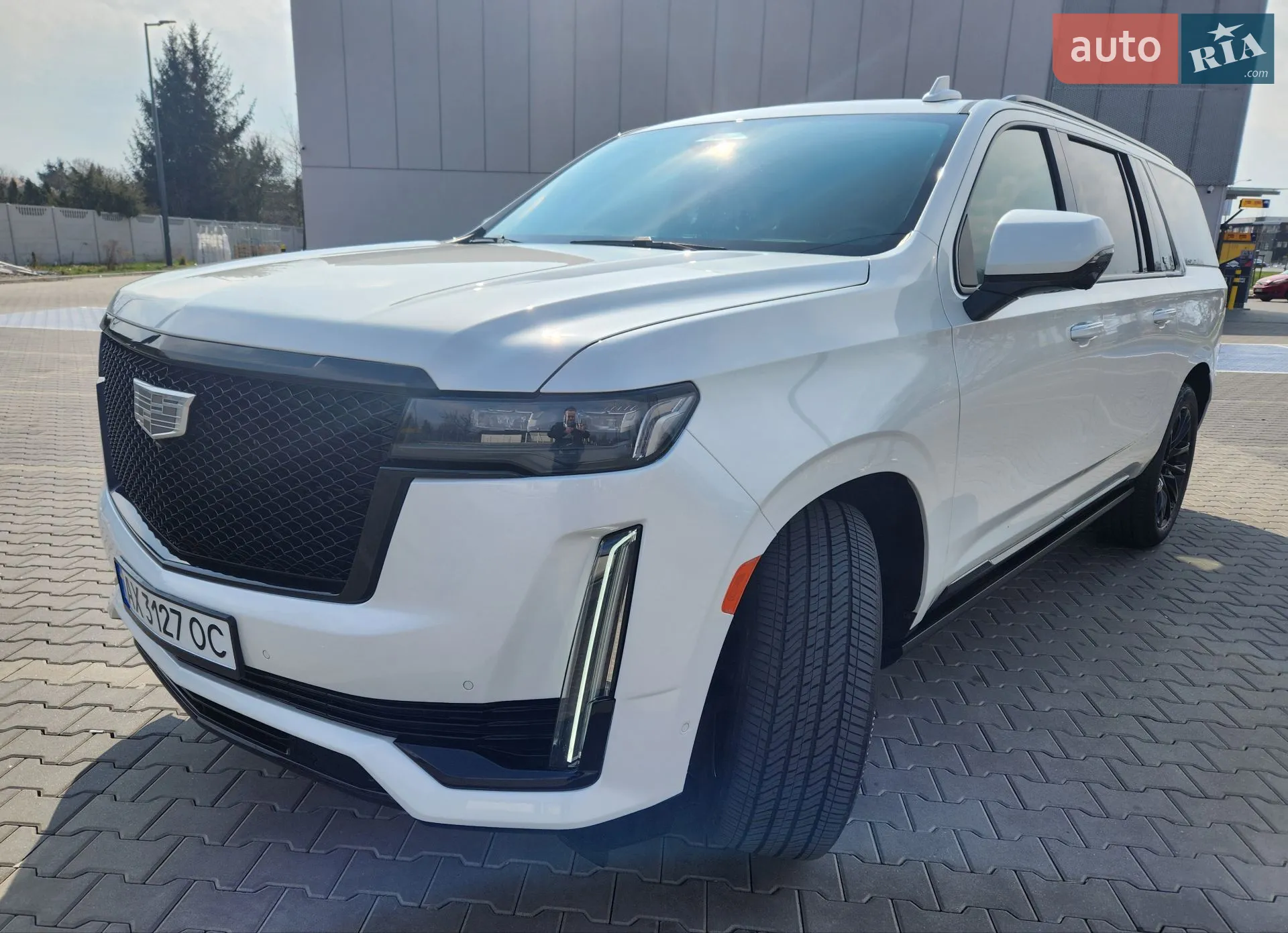 2022 Cadillac Escalade - мініатюра 3