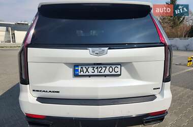 Внедорожник / Кроссовер Cadillac Escalade 2022 в 