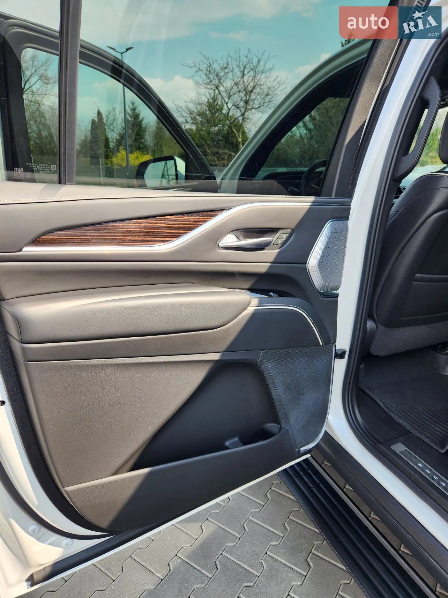 2022 Cadillac Escalade - мініатюра 15