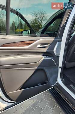 Внедорожник / Кроссовер Cadillac Escalade 2022 в 