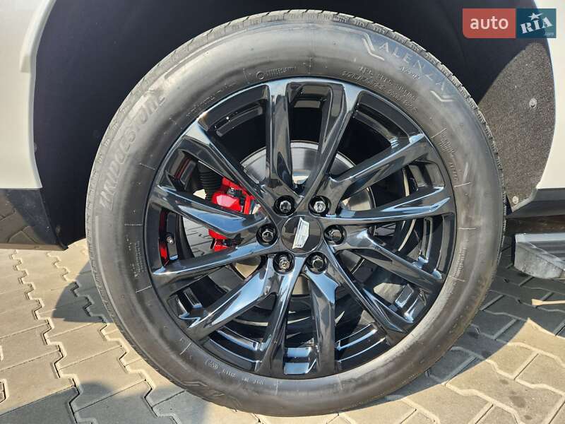 Внедорожник / Кроссовер Cadillac Escalade 2022 в Киеве