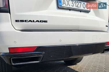 Внедорожник / Кроссовер Cadillac Escalade 2022 в 
