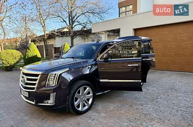 Внедорожник / Кроссовер Cadillac Escalade 2014 в 