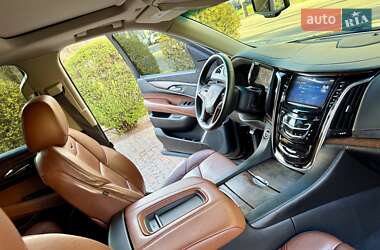 Внедорожник / Кроссовер Cadillac Escalade 2014 в 