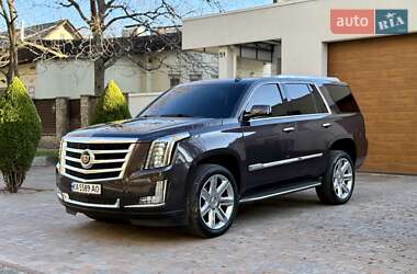 Внедорожник / Кроссовер Cadillac Escalade 2014 в 