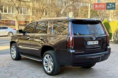 Внедорожник / Кроссовер Cadillac Escalade 2014 в 